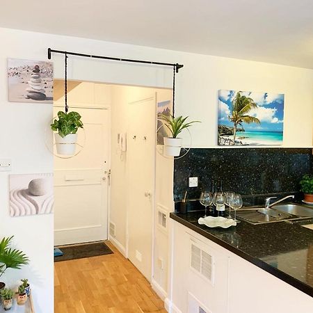 Garden Beautiful Cozy Flat , Recent Decorated. Apartment ลอนดอน ภายนอก รูปภาพ