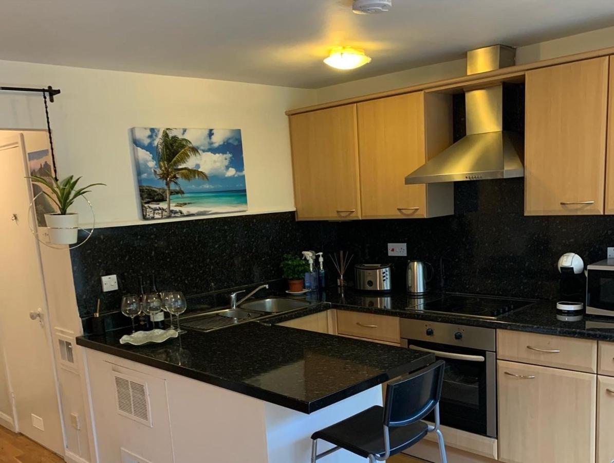 Garden Beautiful Cozy Flat , Recent Decorated. Apartment ลอนดอน ภายนอก รูปภาพ